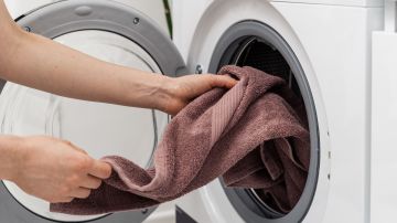 4 peligros de no lavar tu toalla con frecuencia