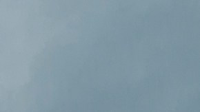 Cuando vas a hacer mejoras o modificaciones exteriores, piensa en los factores climáticos y cómo podría afectarla.