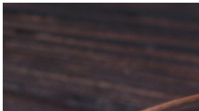 El té negro y té verde varían en aroma e intensidad del sabor, además de que el primero contiene más cafeína.