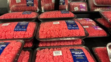 Más de 16,200 libras de productos de carne molida debieron ser retirados de todos los Walmart del país.