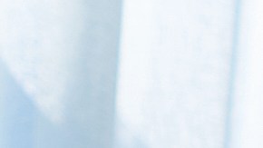 El golpe de calor es una condición que empeora mucho más si no estás hidratado, así que mantén contigo una buena botella de agua.