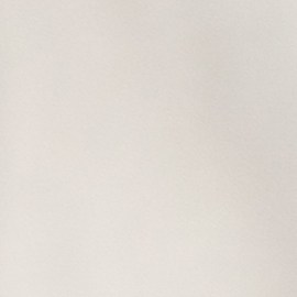 Cuando el maquillaje se seca o pasa mucho tiempo en una prenda de ropa, retirar la mancha es más difícil, así que actúa pronto.