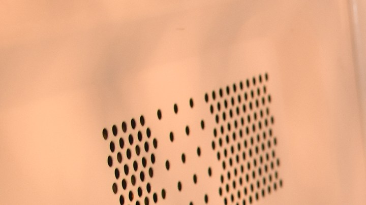 Hay quienes utilizan el microondas para recalentar el café, introduciendo la taza durante un par de minutos.