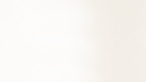 El principal síntoma de aguantarse un "pedo" es el dolor y la hinchazón abdominal, así que procura apartarte o escaparte unos segundos para liberarlo.