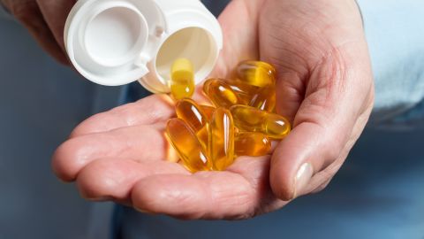 De acuerdo a investigaciones, los suplementos de omega-3 ayudan a reducir el estrés y la ansiedad.