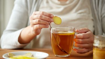 Además de brindarte nutrientes y compuestos que te ayudan a perder peso, estos tés también relajan y mejoran el estado de ánimo.