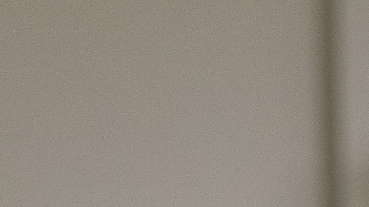 De acuerdo a expertos en salud pública, en un día caluroso deberías beber unas ocho onzas de agua cada 15 a 20 minutos.