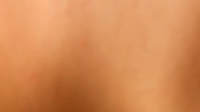 Mantente alerta a los movimientos de esa "amiga", que podría estar buscando una mínima oportunidad para quedarse con tu novio.