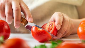 Los tomates son una excelente opción alimenticia, en favor de tus intestinos.