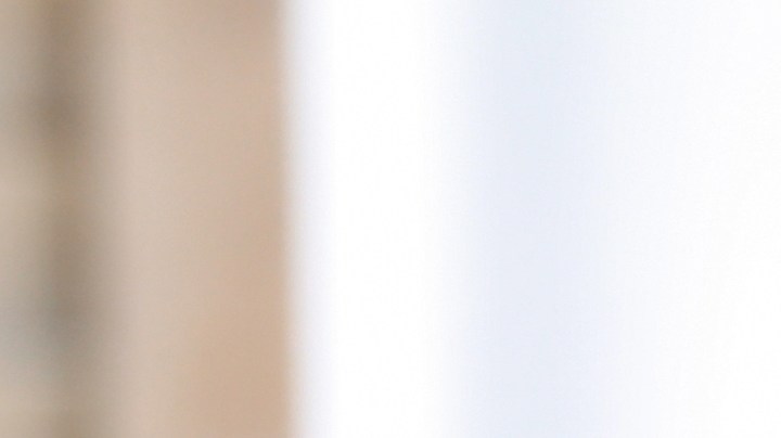 Cuando sientas dolor en la espalda y no has encontrado un motivo, la respuesta podría estar en el tipo de calzado que llevas.