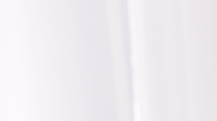 El "beso de 6 segundos" no tiene reglas sobre cómo debe ser, simplemente besa a tu pareja con amor.