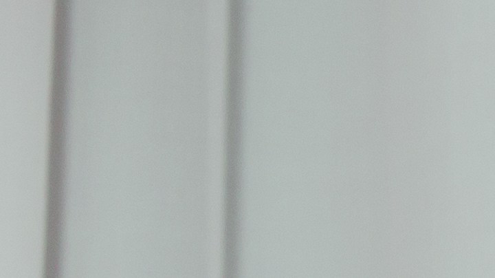 Un hombre que siempre está "encima" de ti, queriéndote besar y abrazar, suele ser humanamente abrumador.