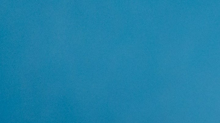 Si estás en una relación donde te sientes atemorizada, pide ayuda y aléjate de esa persona.