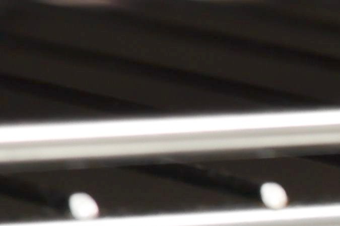 La piedra blanca de arcilla debe usarse con un paño húmedo para limpiar el horno.