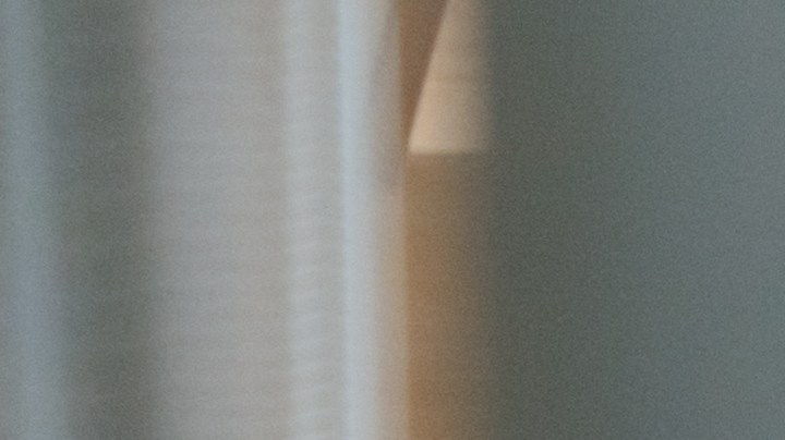 El entrenamiento de fuerza mejora la salud en los adultos mayores.