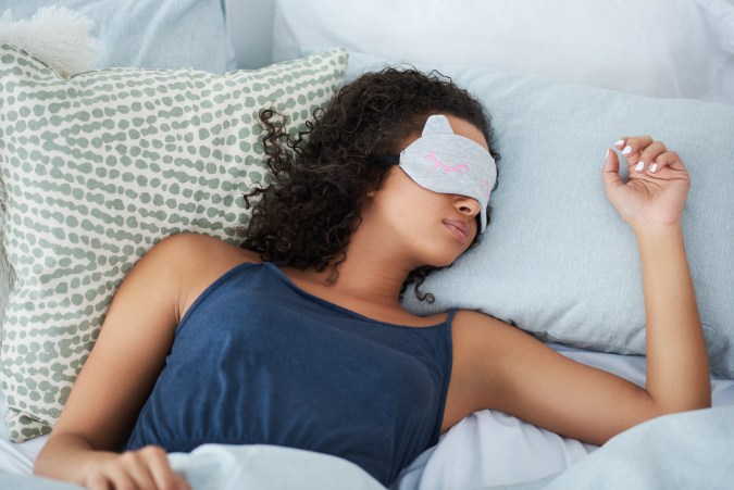 Tomar una siesta puede ayudarte a reponer energíá.