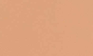 mujer sola tomando café