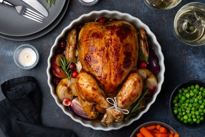 El pavo al horno es un platillo fuerte que se prepara en festividades.