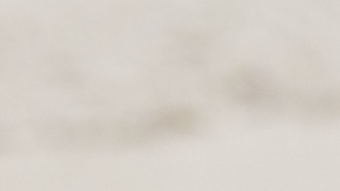 Usa trucos caseros para retirar las manchas en los muebles de tu hogar.