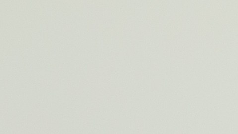 Cubre tus ojeras usando maquillaje con color para contrarrestar su tono oscuro.