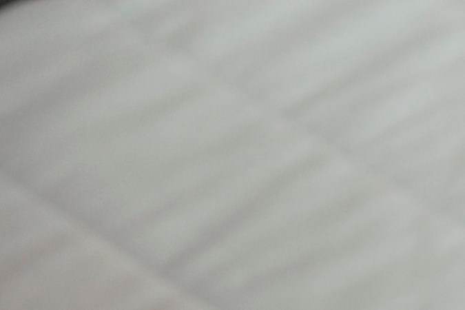 Limpia tu colchón semanalmente esparciendo bicarbonato de sodio.