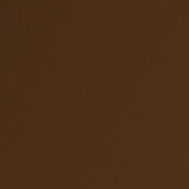 Hombre sosteniendo un vapeador mientras exhala vapor, imagen ilustrativa sobre el uso de cigarrillos electrónicos