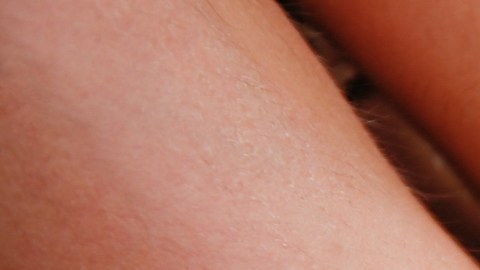 Incorporar este baño de pies con romero dos o tres veces por semana constituye un gesto de compromiso con tu bienestar.