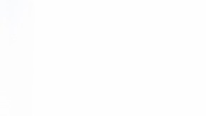 Hermanos jugando jenga