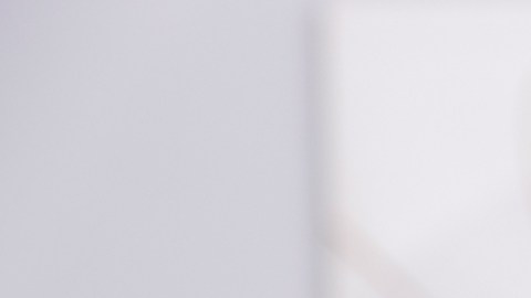 La falta de validación emocional en la infancia puede generar inseguridad y baja autoestima, pero nunca es tarde para repararla.