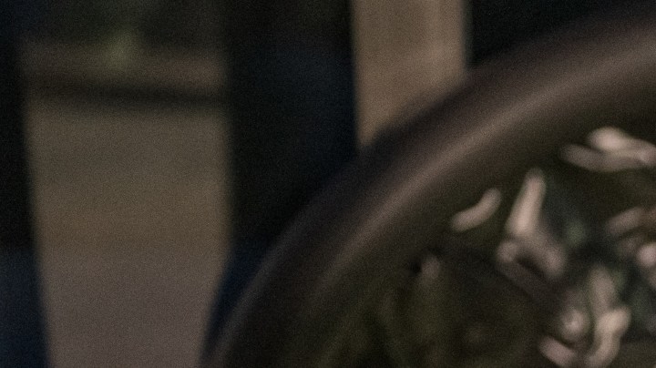 hombre en baño con hielo