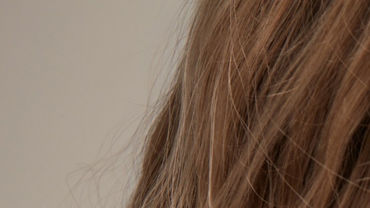 Oler a la pareja reduce el estrés y refuerza el vínculo emocional.